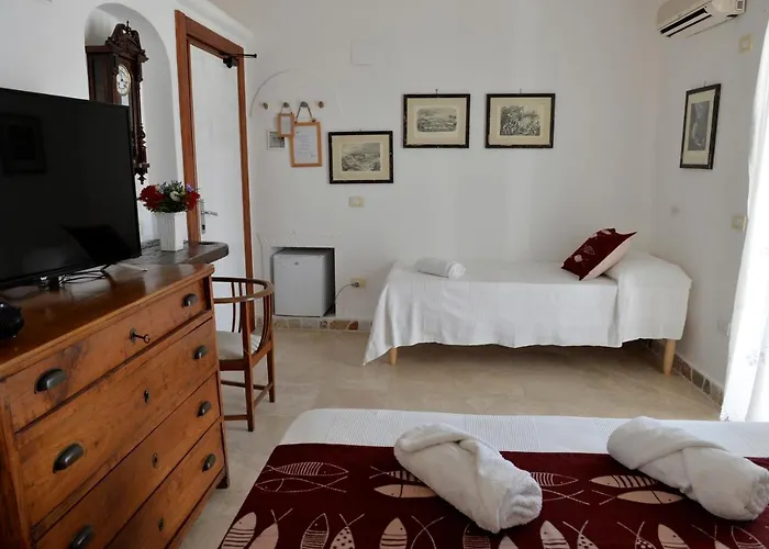 Piccolo Luisa 3* Ponza